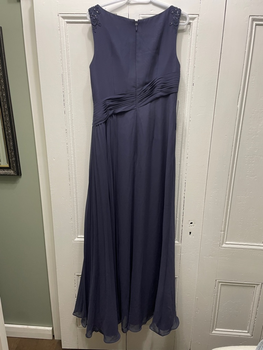 Azazie Stormy Blue Sleeveless Maxi Gown
Mother of the Bride Galvan size 12 Large - Picture 7 of 16